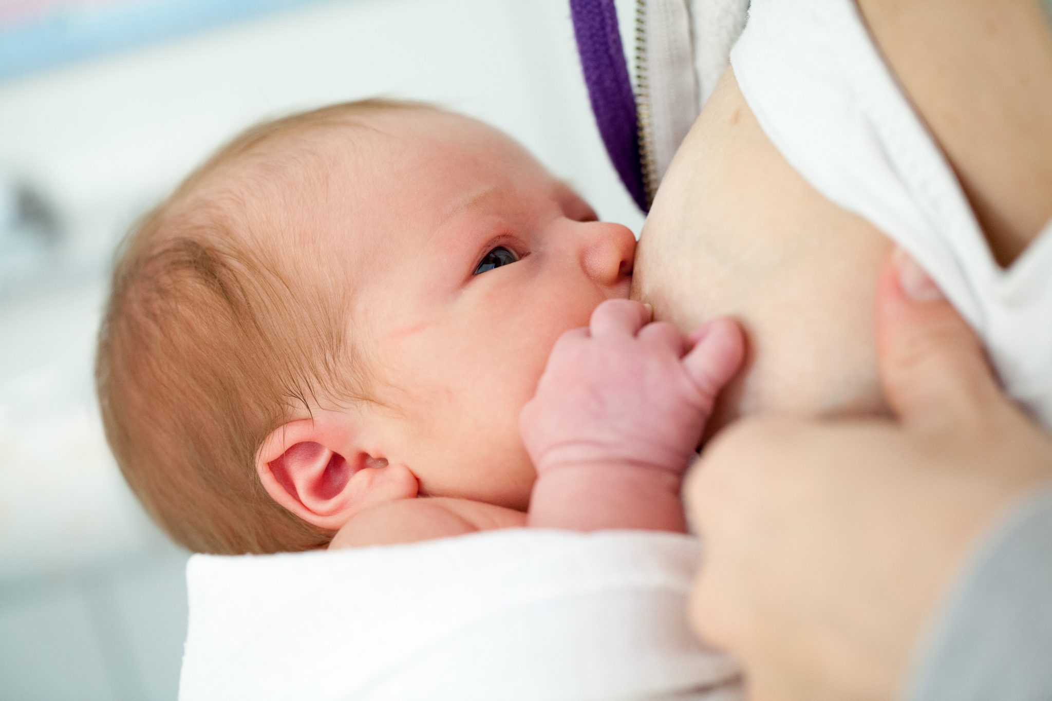 Návod na dojčenie: Príprava a riešenie bežných problémov